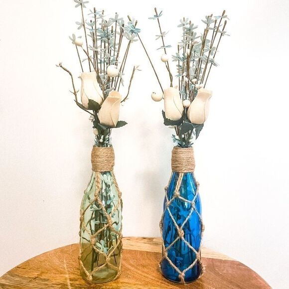 Set of Two Beach Floral Decor Vases 🌊 - Picture 1 of 2